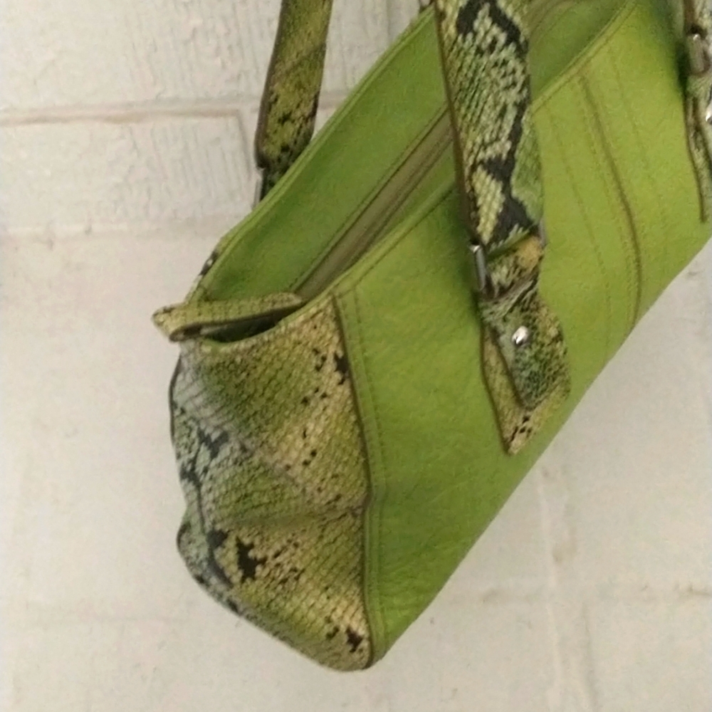 Kenneth Cole New York Vintage Retro Leather Green Hanbag - Picture 2 of 4